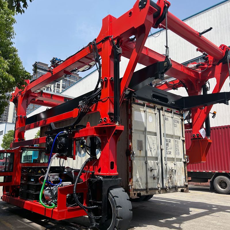 Büyük Boy Yükler İçin Elektrikli Çatallı Konteyner Kaldırıcı 7km / H 3km / H